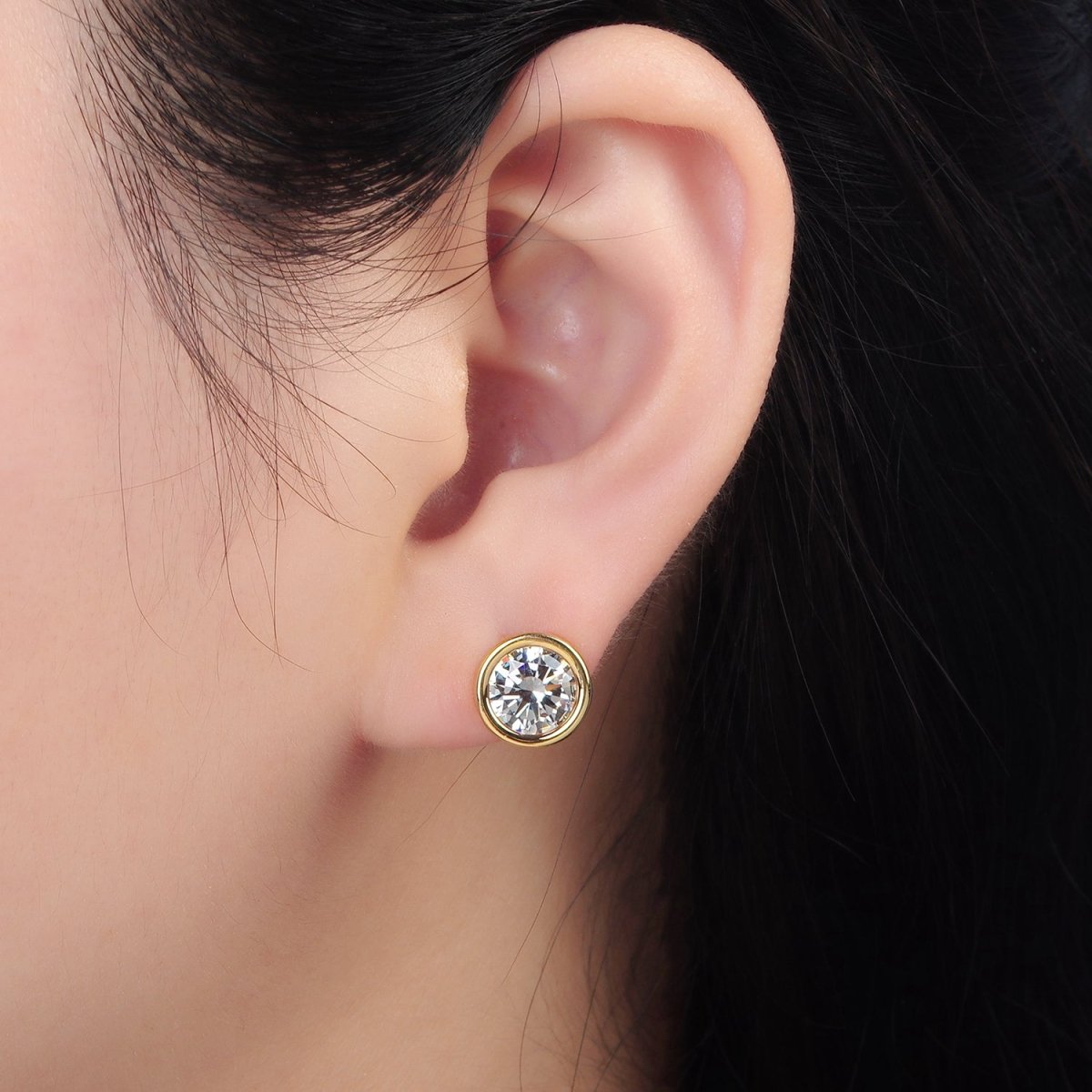 24K Gold Filled 10mm Clear CZ Round Bezel Stud Earrings | P538