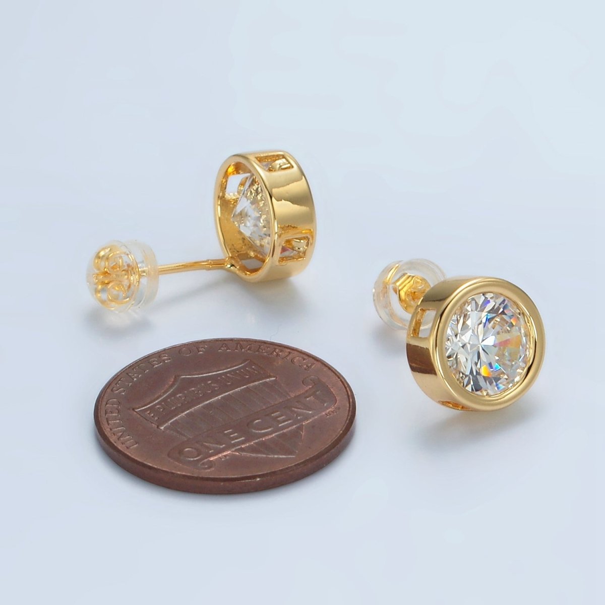 24K Gold Filled 10mm Clear CZ Round Bezel Stud Earrings | P538