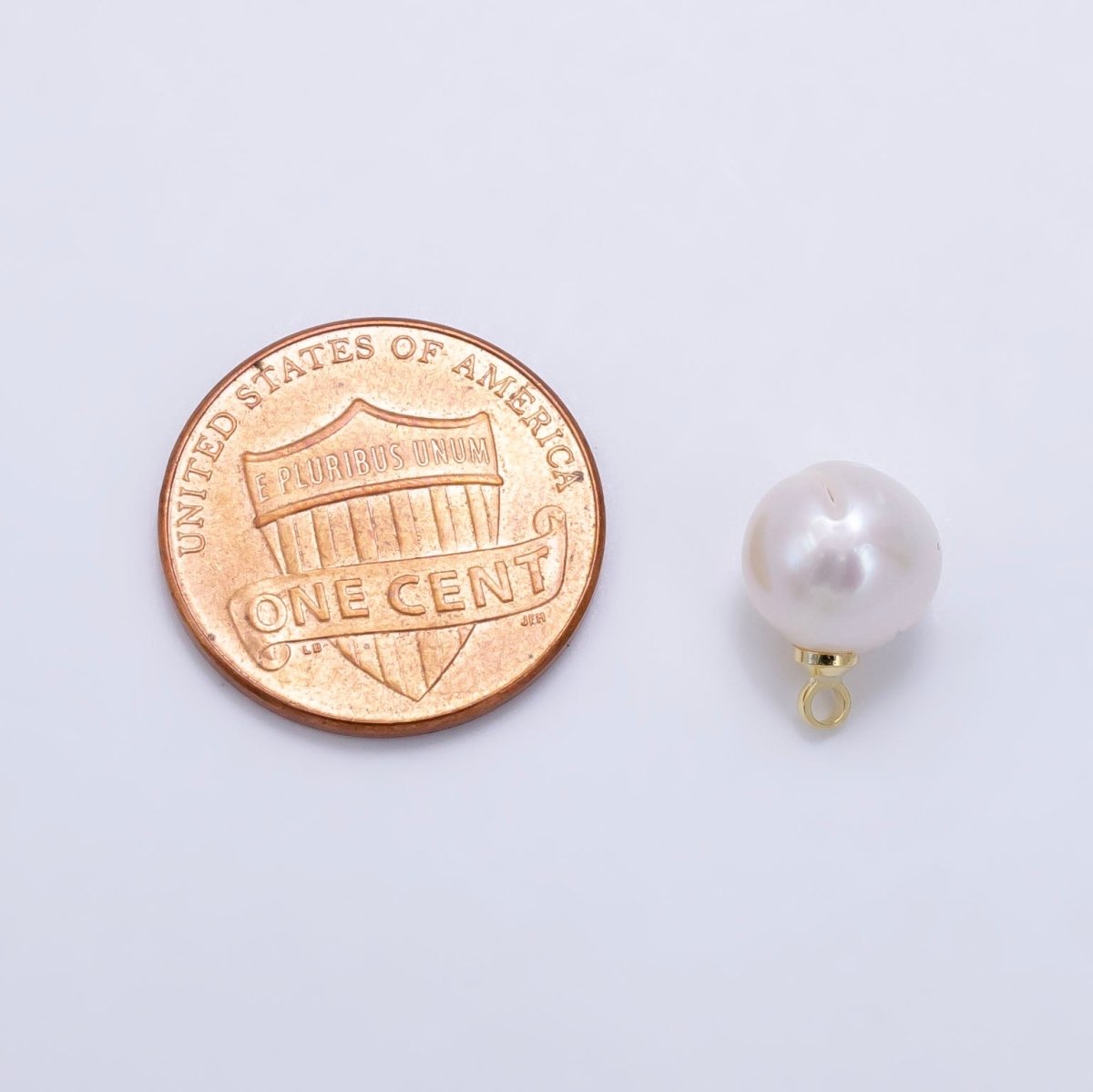 24K Gold Filled 11mm White Freshwater Pearl Button Round Charm | P1882