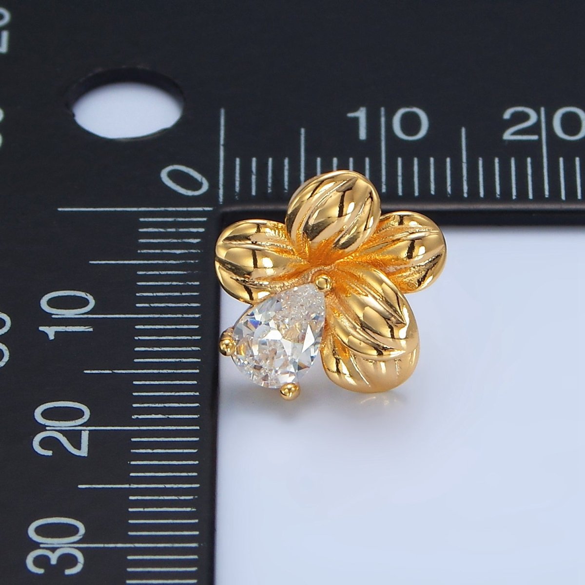 24K Gold Filled 14mm Clear CZ Teardrop Petal Flower Stud Earrings | P112