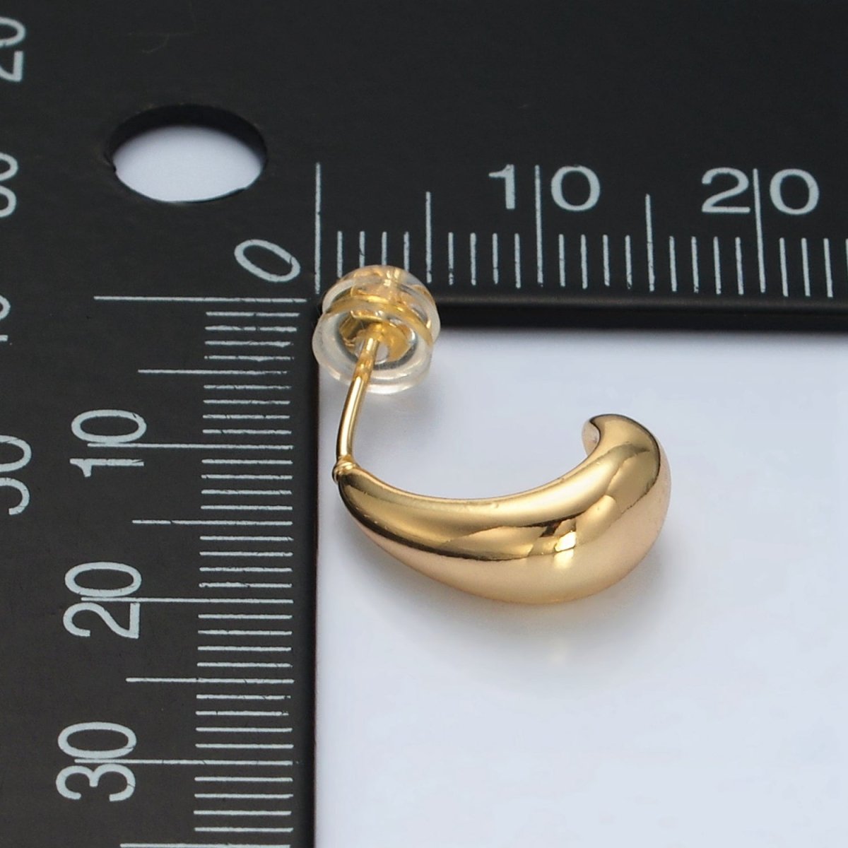 24K Gold Filled 15mm Minimalist Dome J-Shaped Hoop Earrings | Q452
