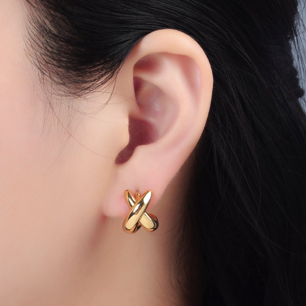 24K Gold Filled 15mm X Knot Crossed Cartilage C-Shaped Hoop Earrings | AD653