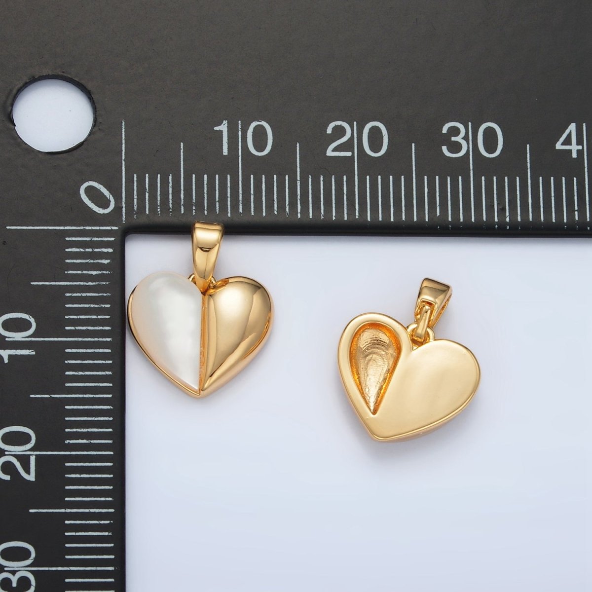 24K Gold Filled 16mm Shell Pearl Heart Pendant | AA1517
