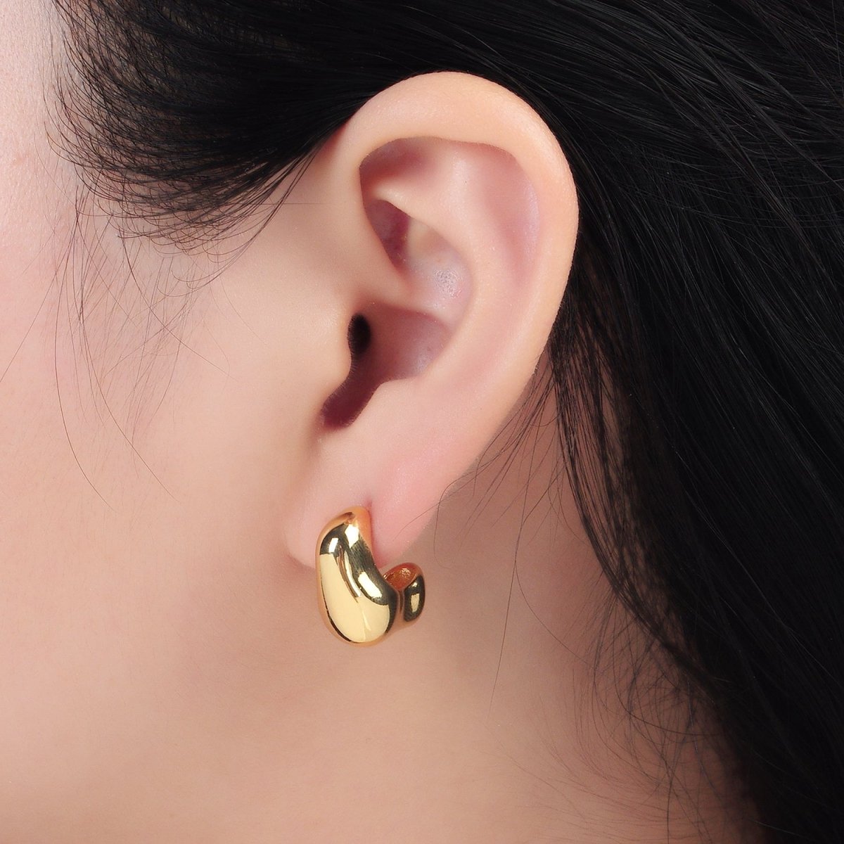 24K Gold Filled 18mm Abstract Dome J-Shaped Hoop Earrings | AD661