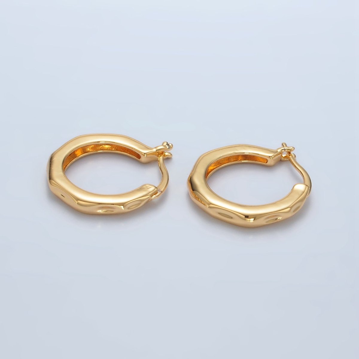 24K Gold Filled 20mm Hammered Minimalist Cartilage Latch Hoop Earrings | T208