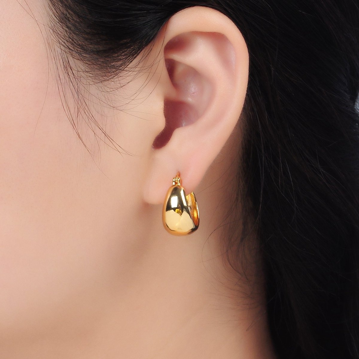 24K Gold Filled 20mm Minimalist Wide Dome Latch Hoop Earrings | AB1231