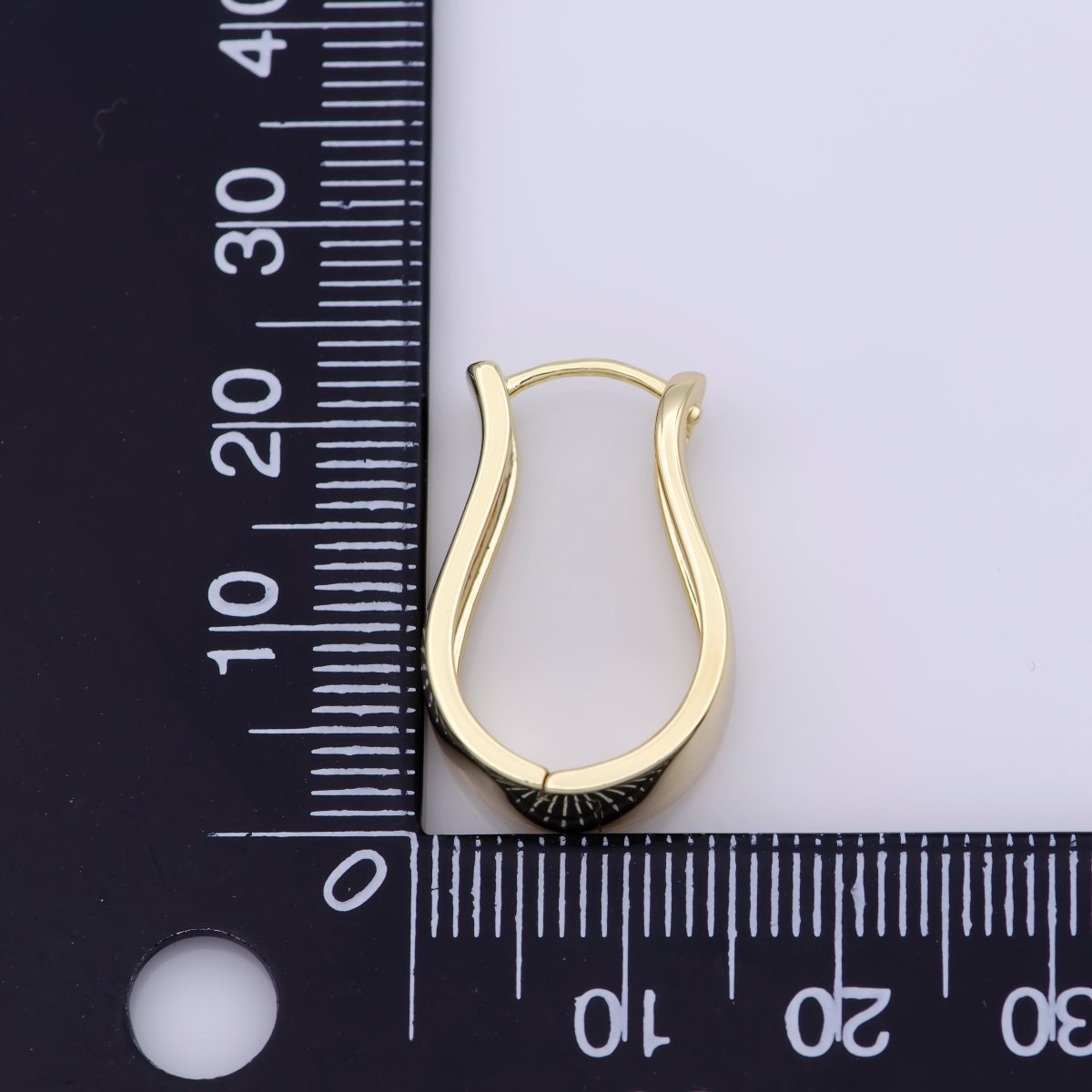 24K Gold Filled 23mm Curved Hoop Earrings | V451