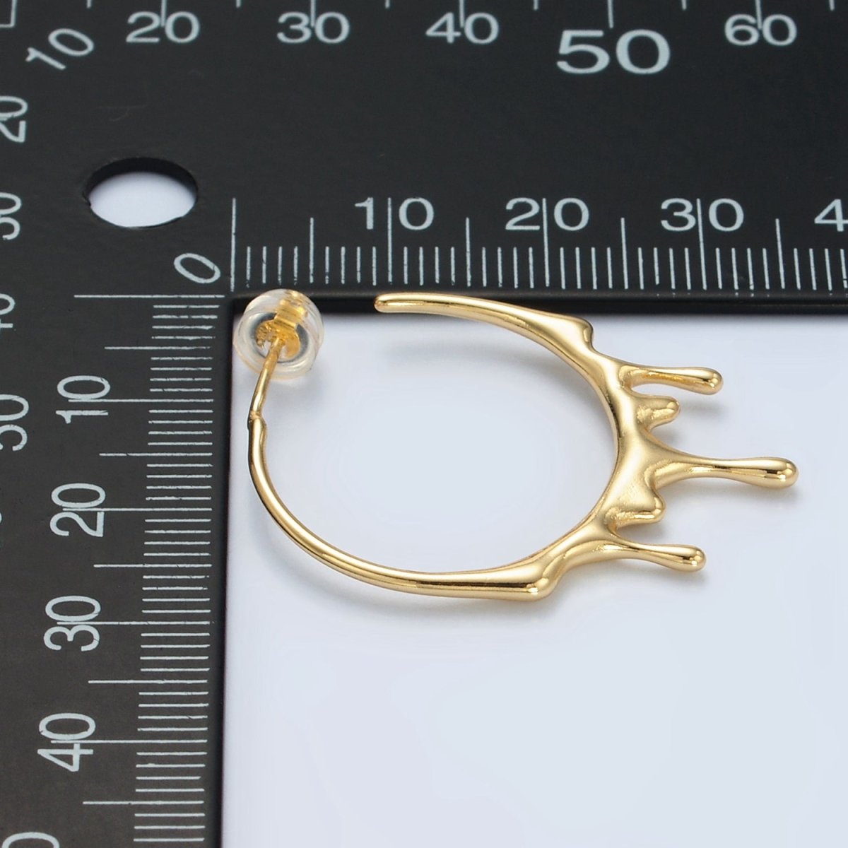 24K Gold Filled 25mm Molten Drip Minimalist C-Shaped Hoop Earrings | Q460