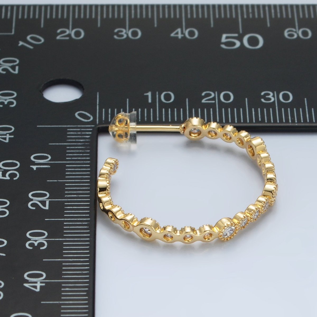 24K Gold Filled 30mm Clear CZ Round Lined C-Shaped Hoop Earrings | AB1261