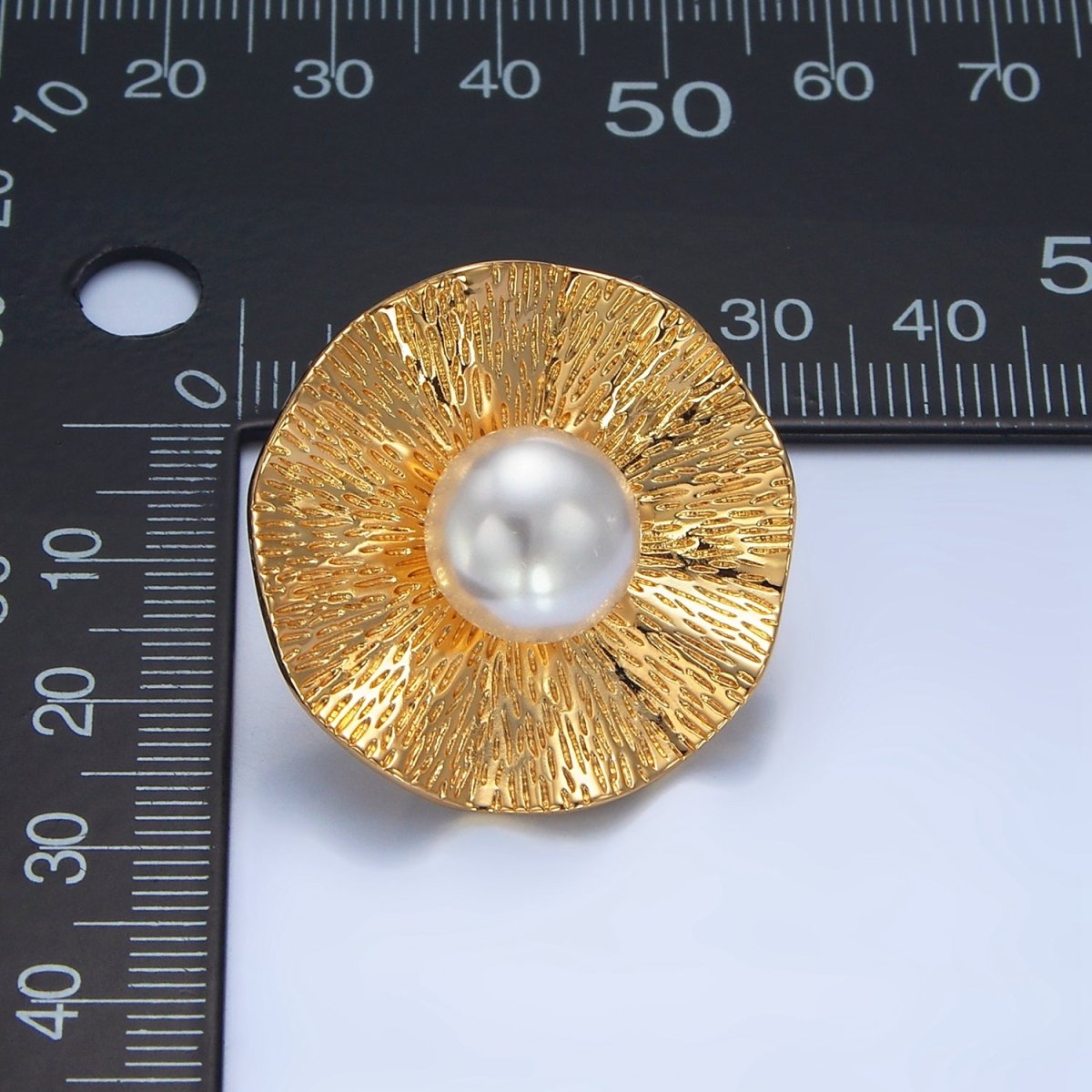 24K Gold Filled 30mm Pearl Line-Textured Line-Textured Flower Stud Earrings | AD775