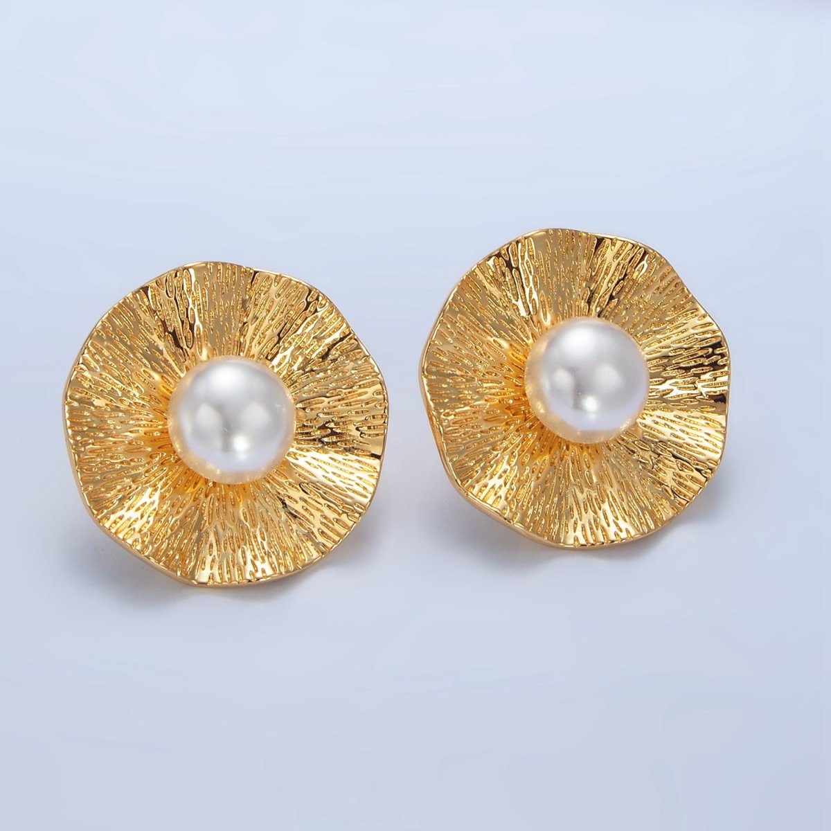 24K Gold Filled 30mm Pearl Line-Textured Line-Textured Flower Stud Earrings | AD775