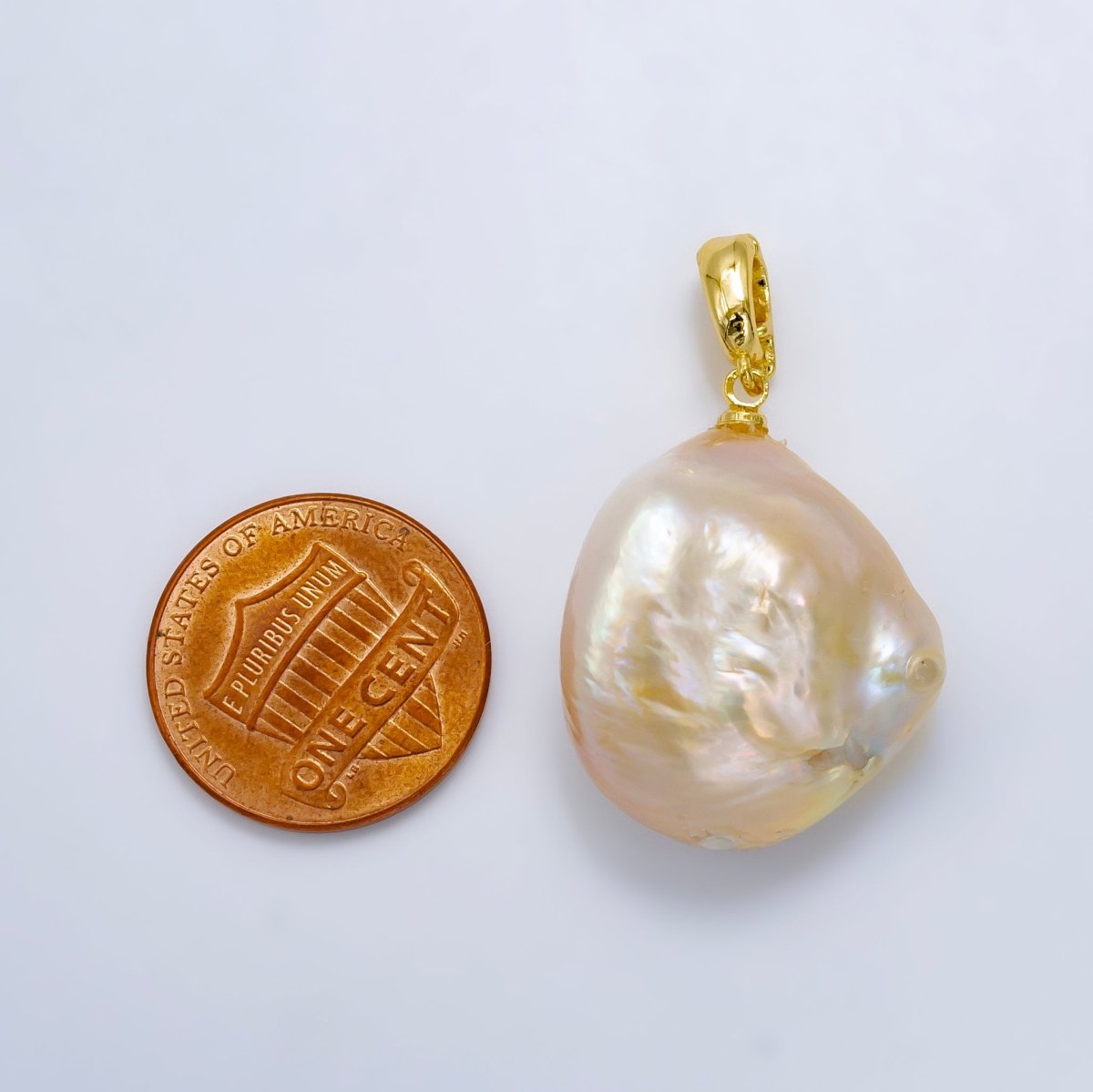 24K Gold Filled Baroque Rounded Freshwater Pearl Snap Latch Bail Pendant | P1914