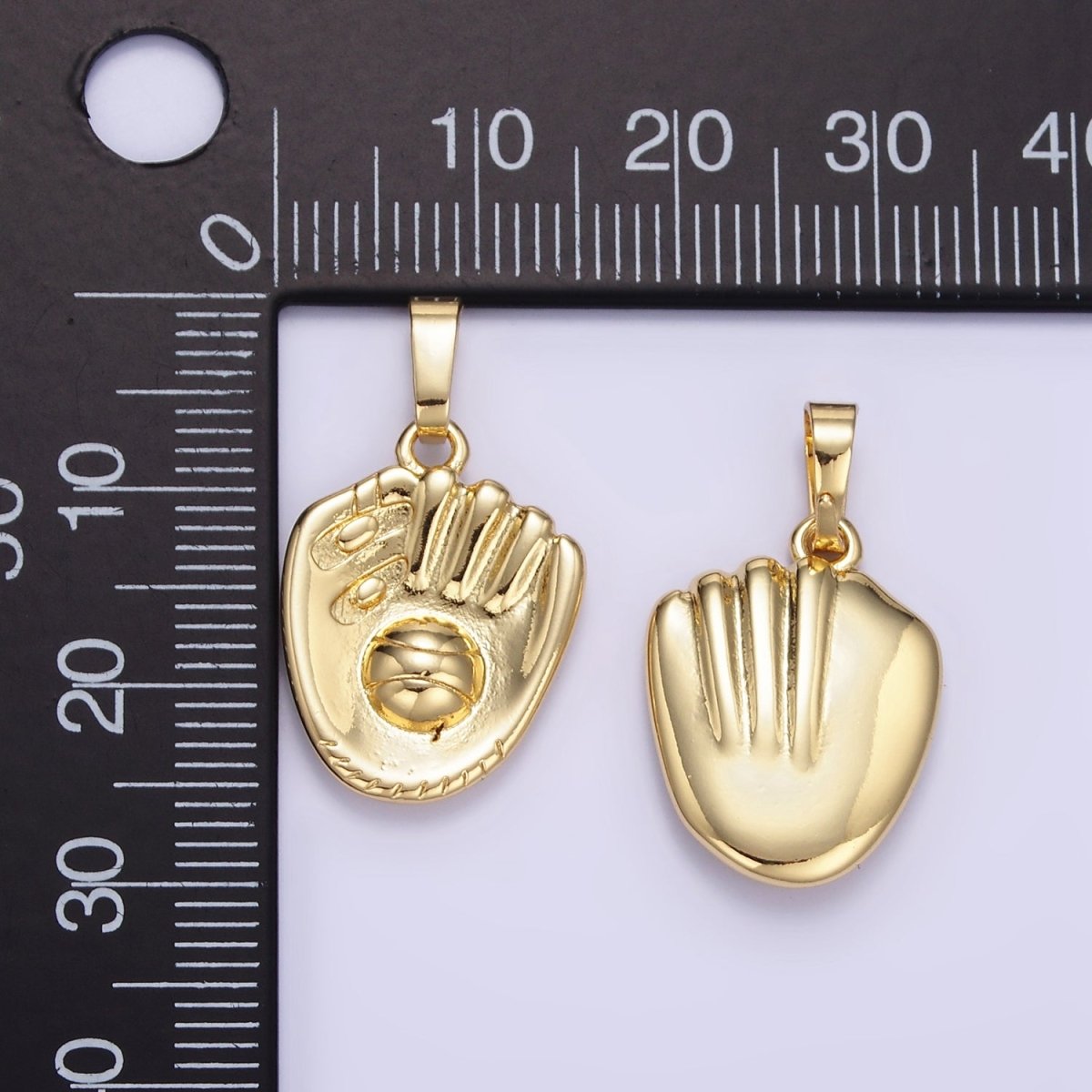 24K Gold Filled Baseball Glove Sport Pendant | AA1352