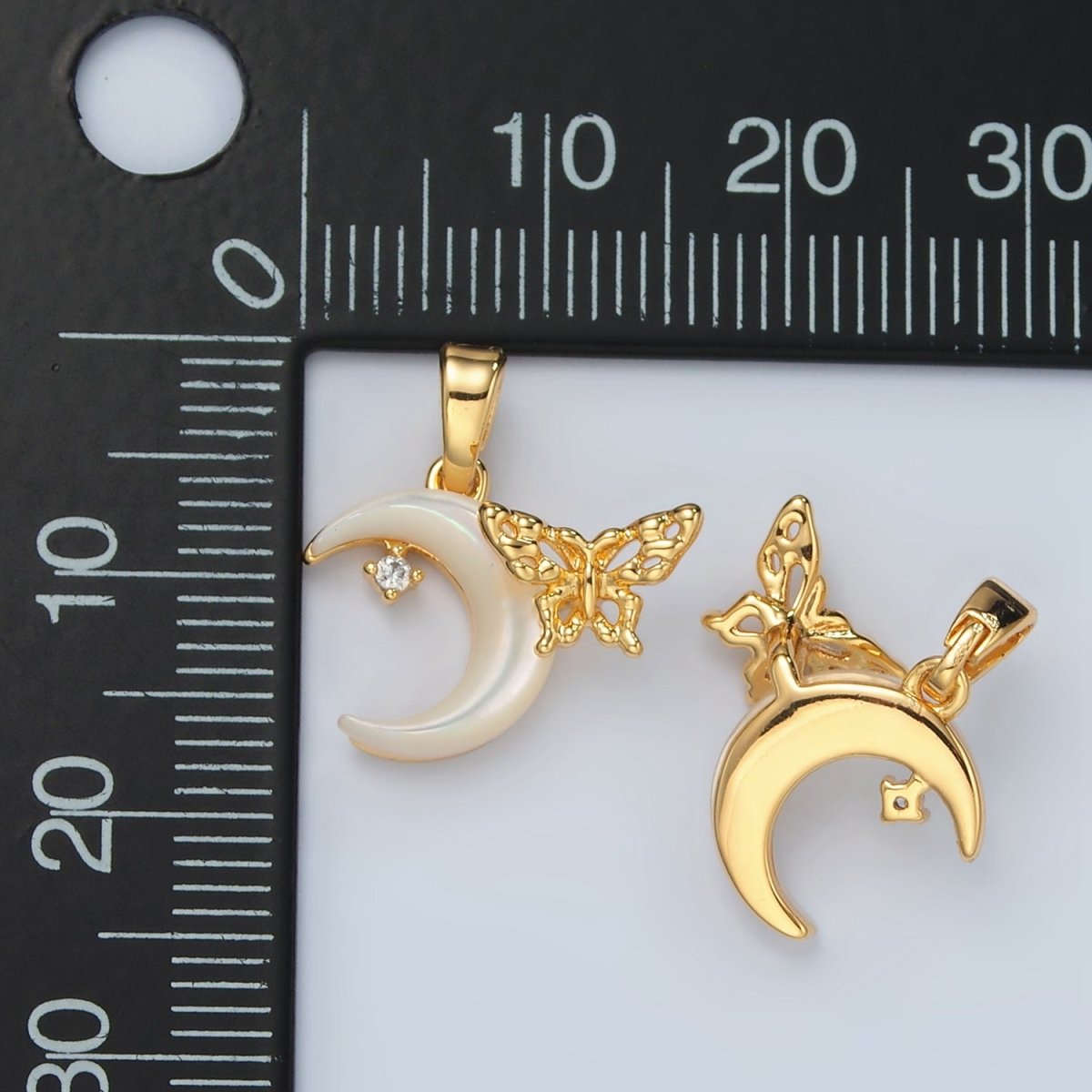 24K Gold Filled Butterfly Celestial Crescent Moon Shell Pearl Pendant | H691