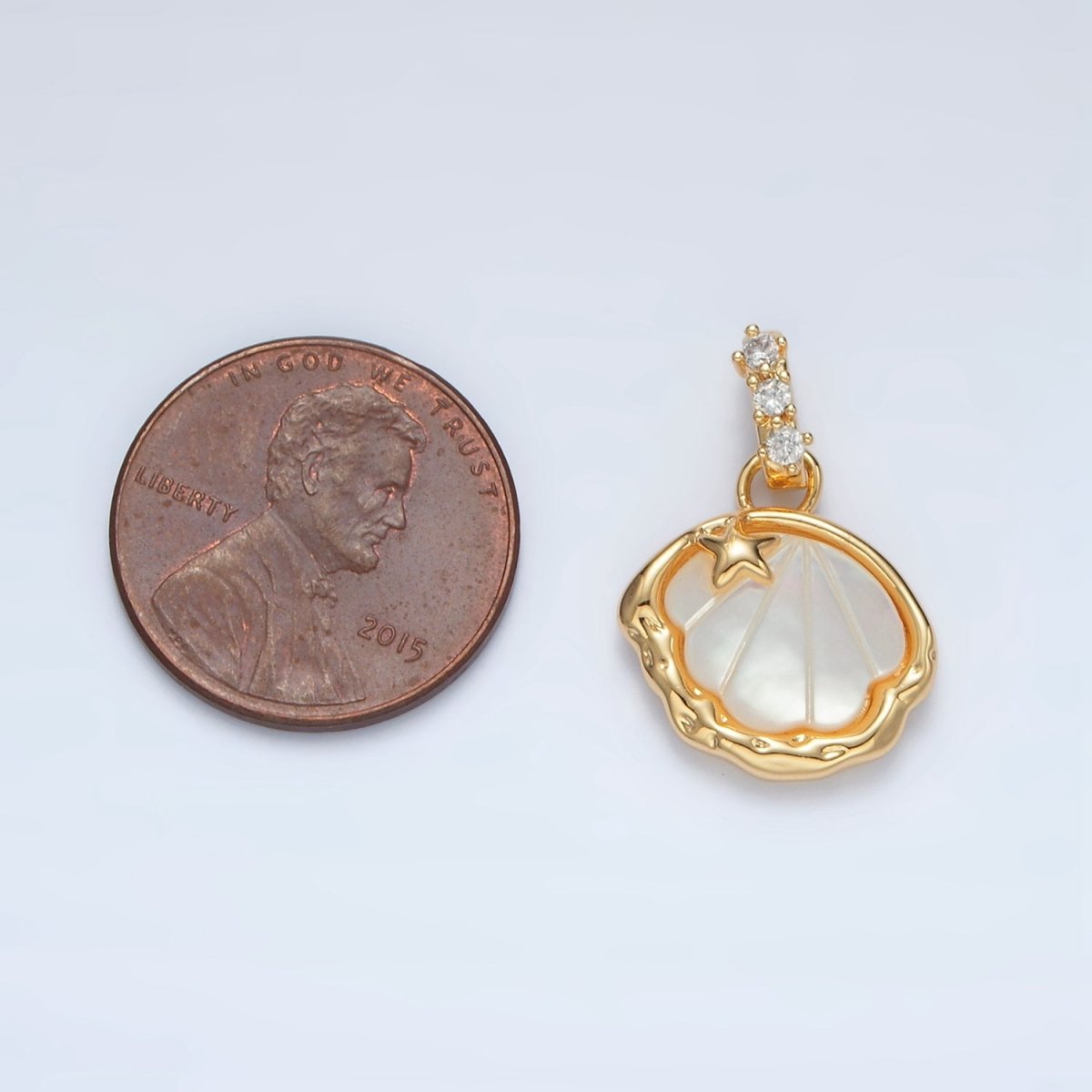 24K Gold Filled Clam Sea Shell Pearl Bezel Micro Paved CZ Pendant | AA1514
