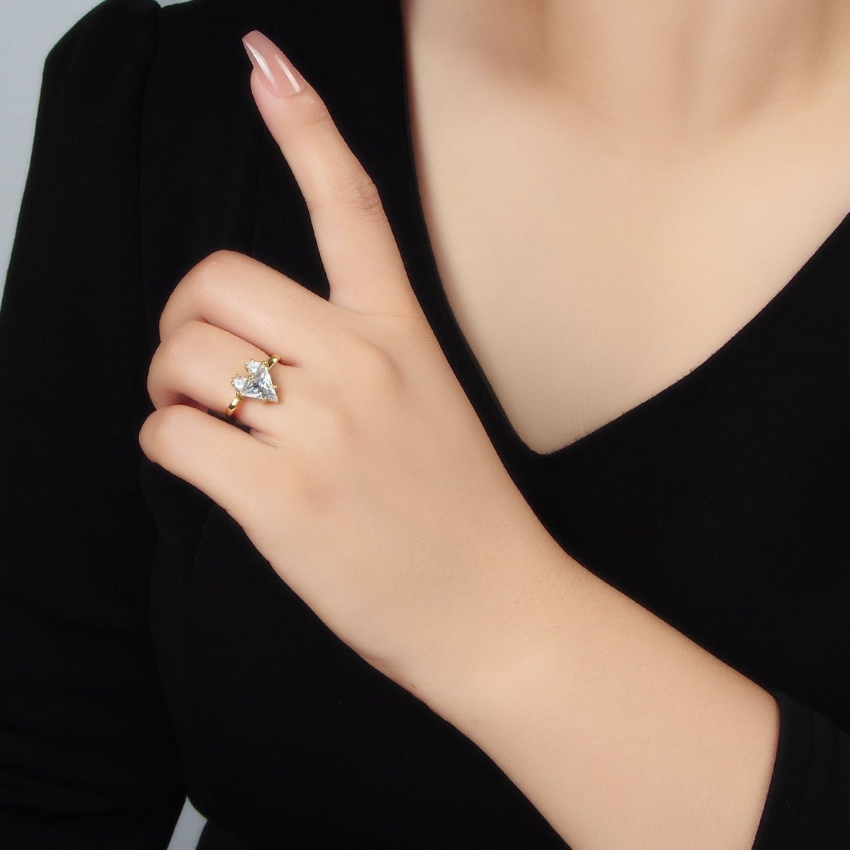 24K Gold Filled Clear CZ Pixel Heart Solitaire Ring | U342