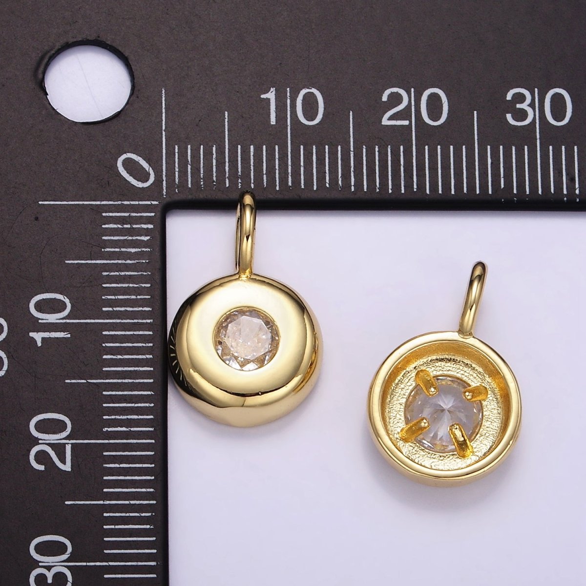 24K Gold Filled Clear CZ Round Bezel Pendant | M122