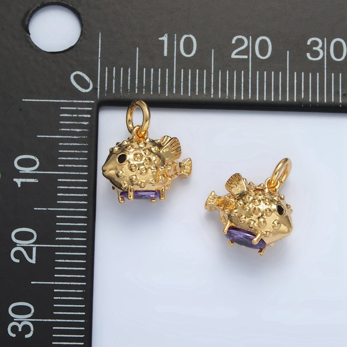 24K Gold Filled Dotted Textured Puffer Fish Animal Charm | D-855