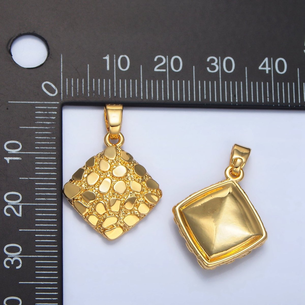 24K Gold Filled Edged Textured Rhombus Pendant | AA792