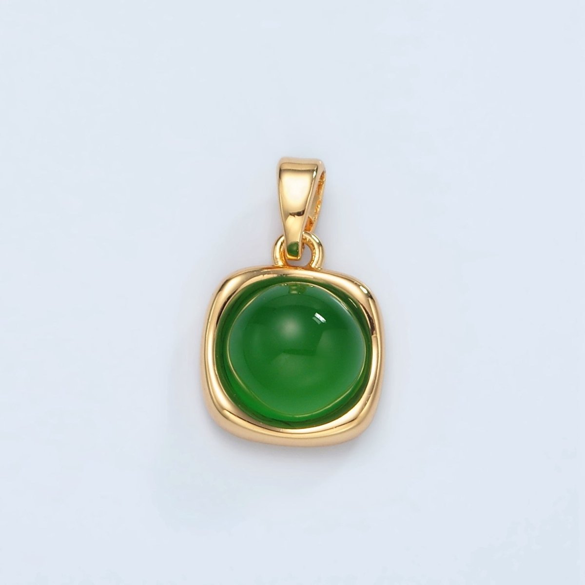 24K Gold Filled Green Aventurine Round Molten Bezel Pendant | H891