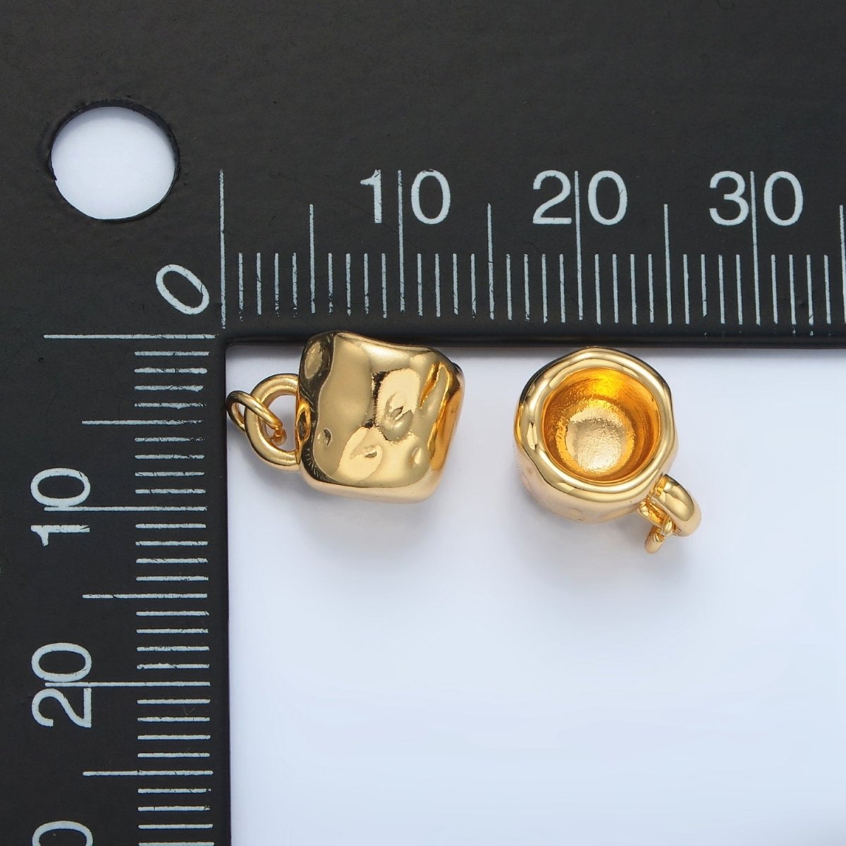 24k Gold Filled Multidimensional Hammered Coffee Mug Charm | AG904