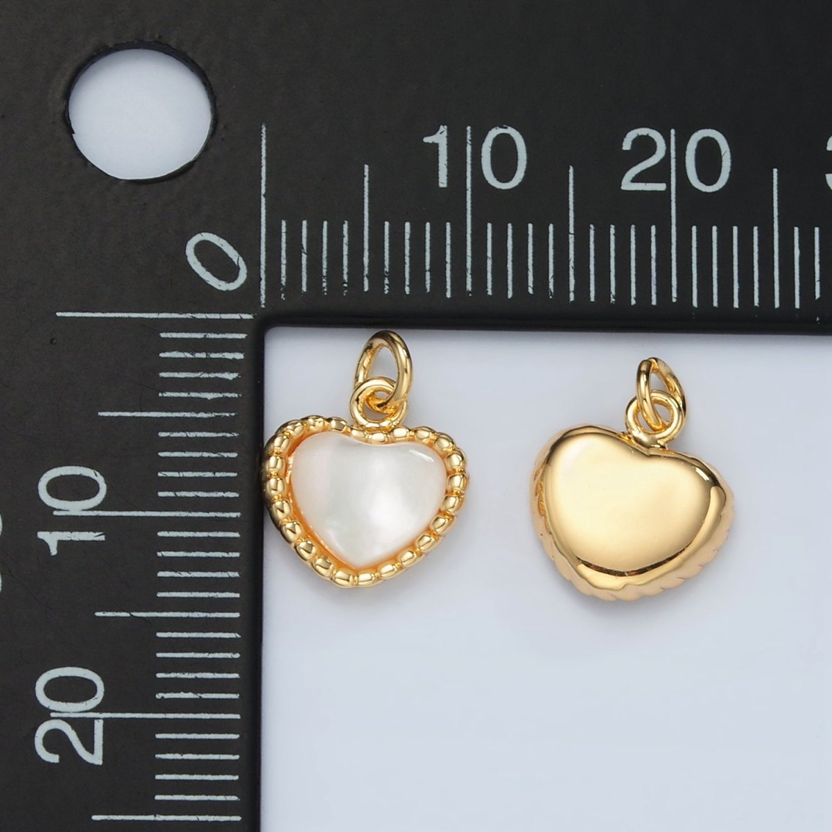 24K Gold Filled Heart Shell Pearl Dotted Bezel Pendant | D669