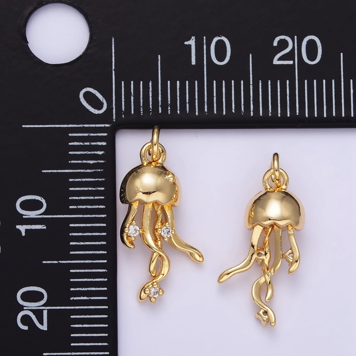 24K Gold Filled Jellyfish Ocean Animal Charm | AG850