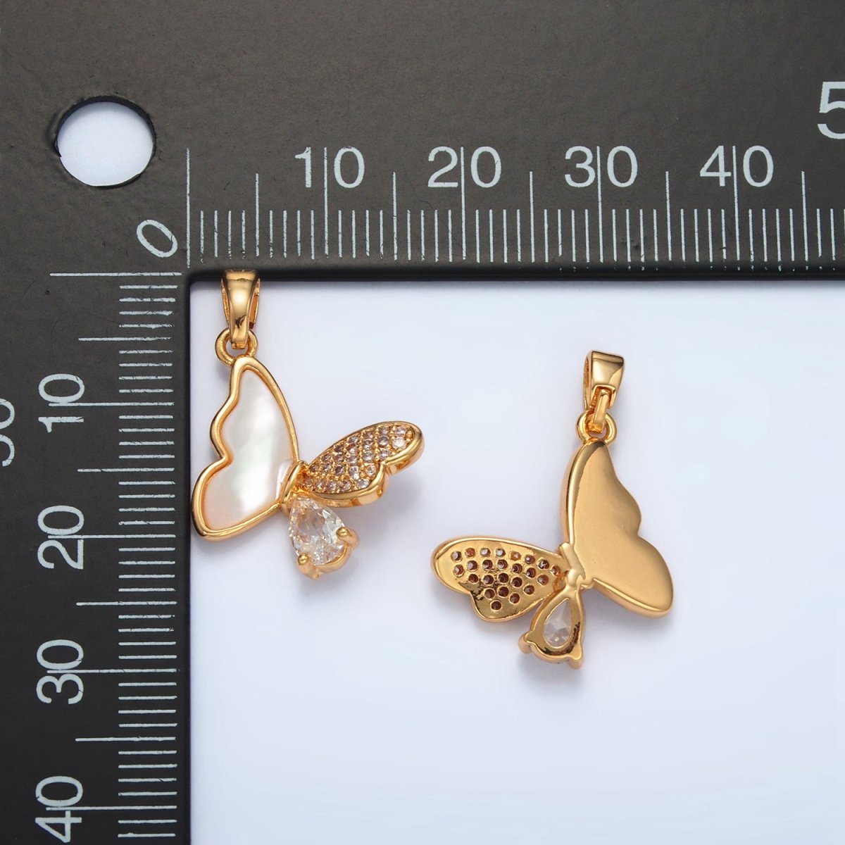 24K Gold Filled Micro Paved CZ Shell Pearl Pendant | AA1518