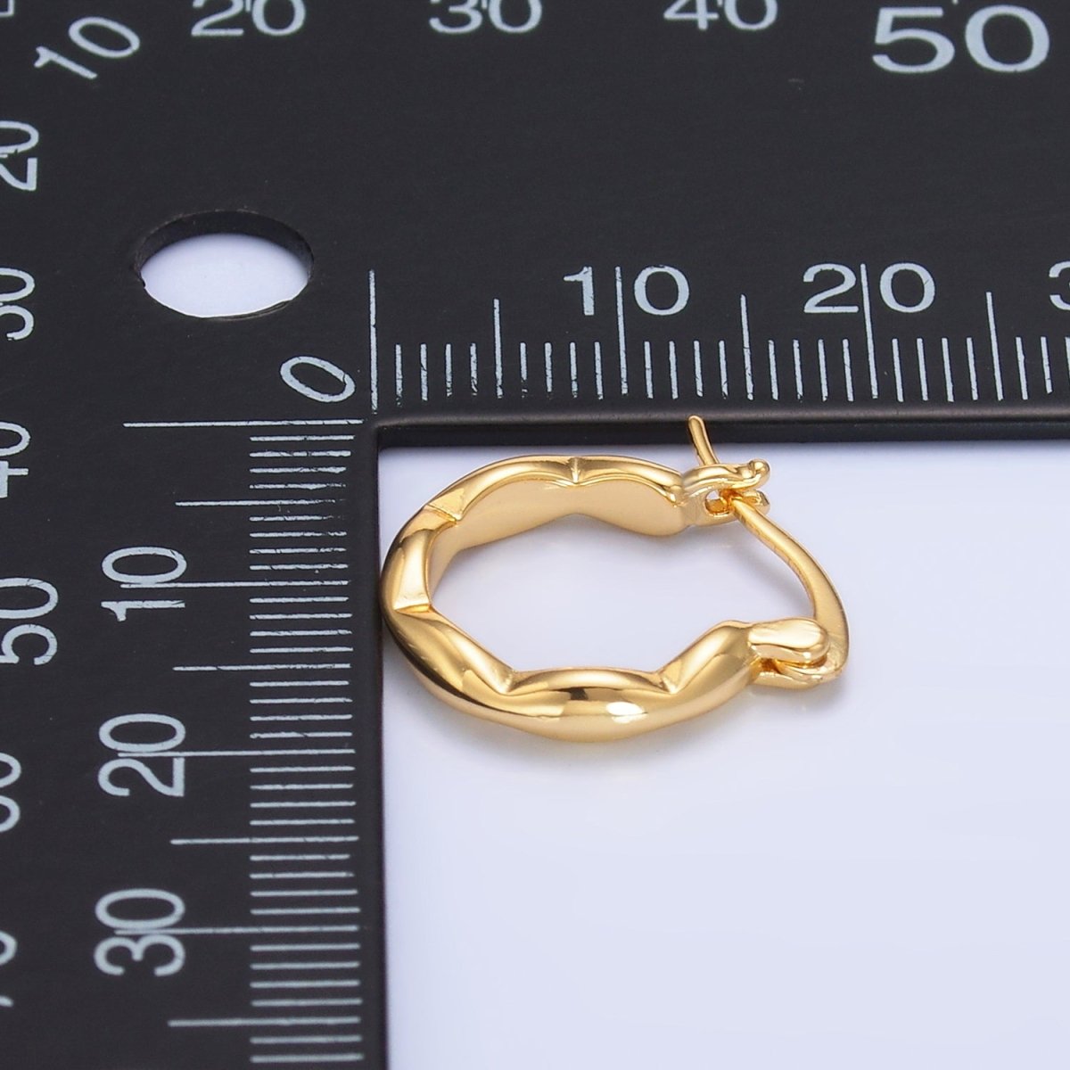 24K Gold Filled Minimalist Molten Latch Hoop Earrings | AB548