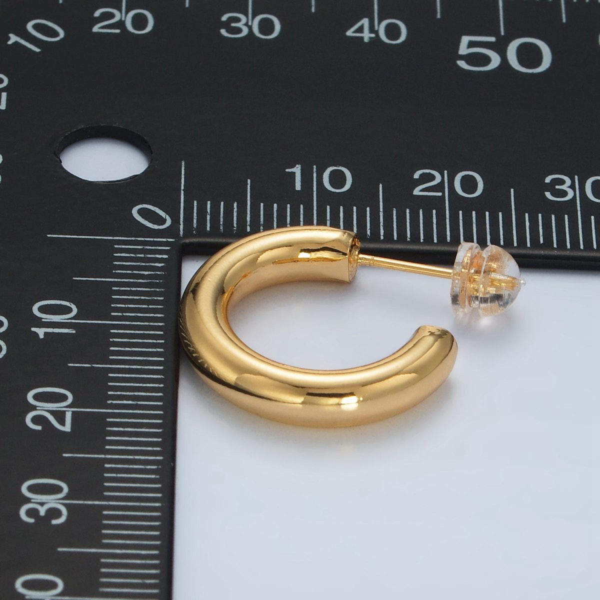 24K Gold Filled 20mm Minimalist C-Shaped Hoop Earrings | AD643