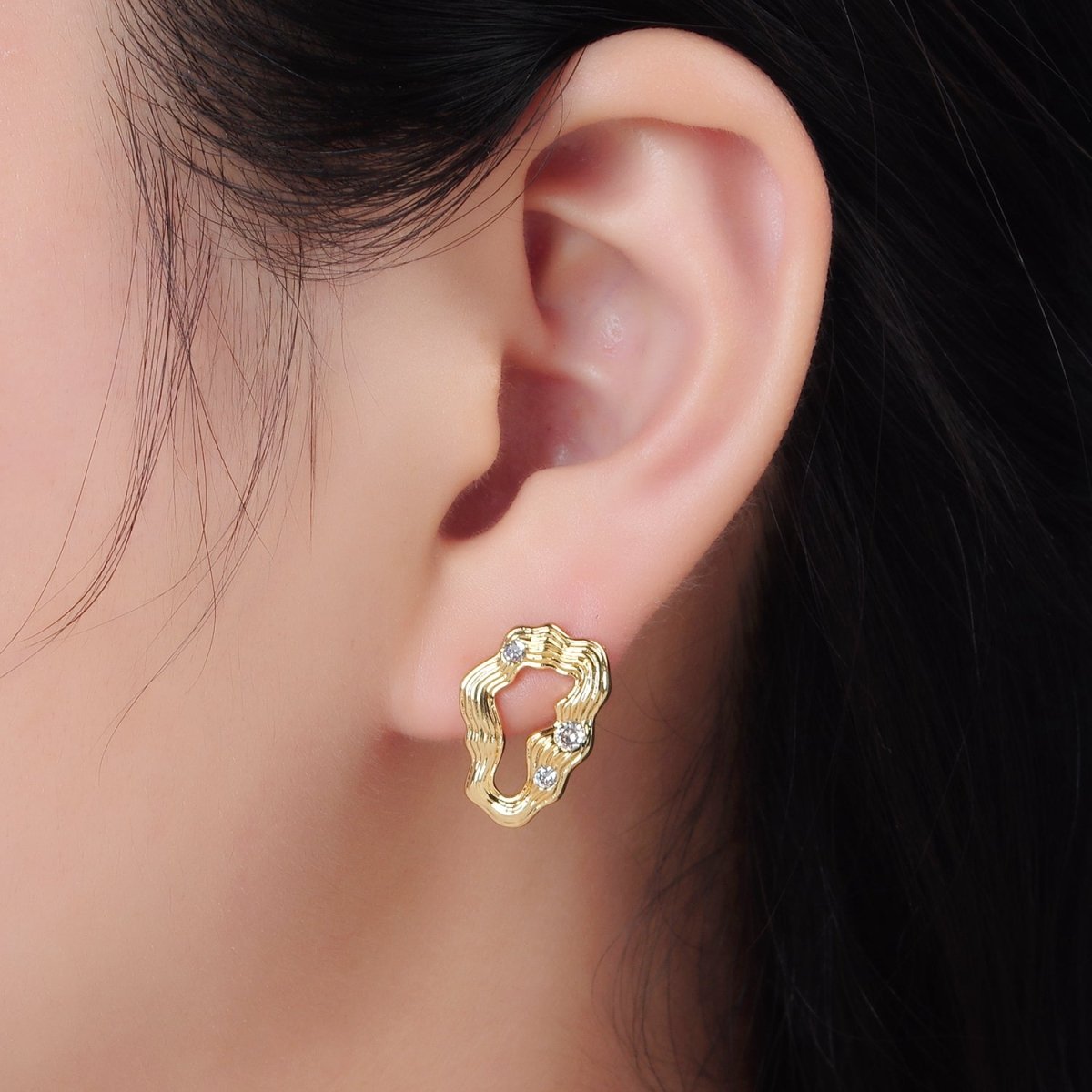 24K Gold Filled Multiple CZ Wavy Band Open Abstract Stud Earrings | AD744