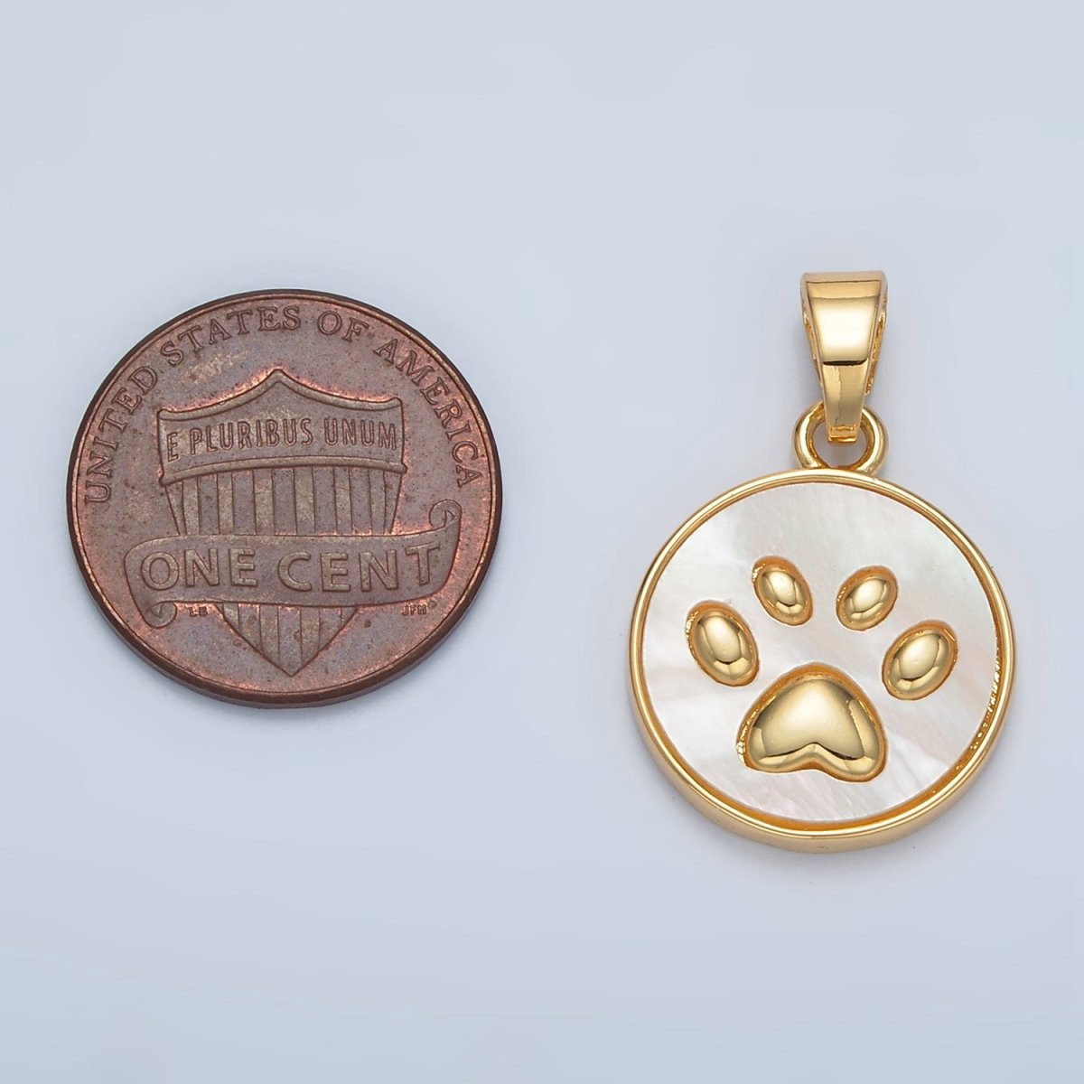 24K Gold Filled Pawprint Pet Shell Pearl Round Pendant | AA1372