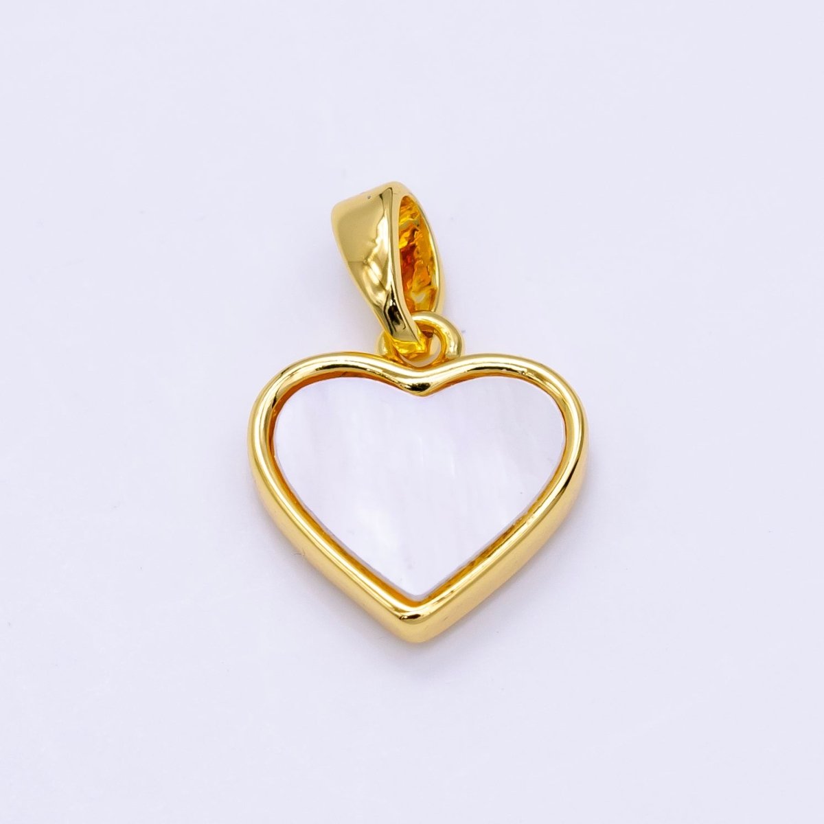 24K Gold Filled Shell Pearl Bezel Heart Pendant | AA1296