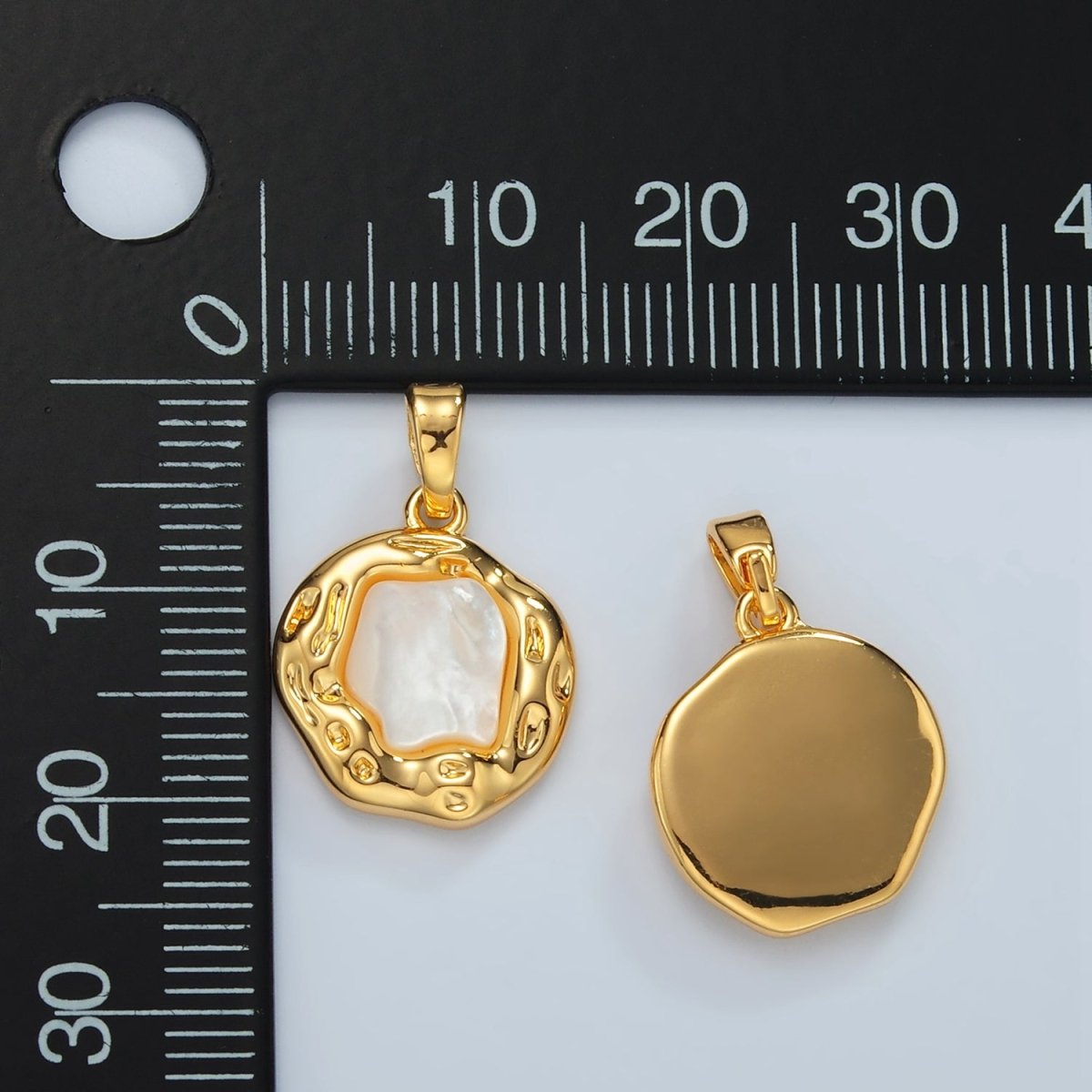 24k Gold Filled Shell Pearl Hammered Bezel Abstract Pendant | H-751