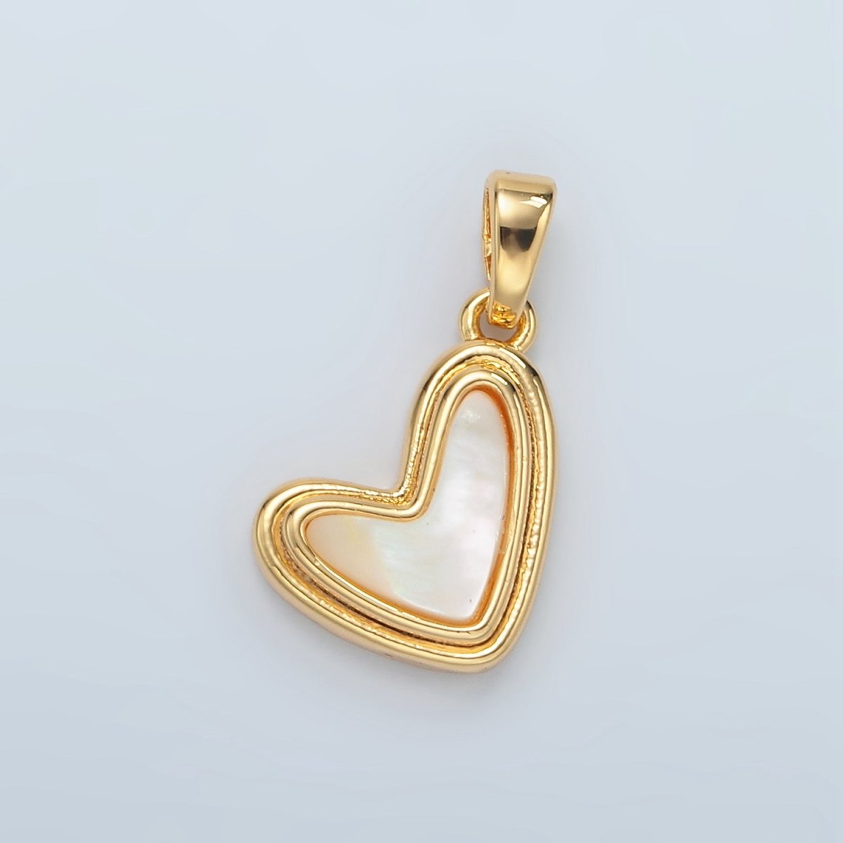 24K Gold Filled Shell Pearl Heart Bezel Pendant | H581