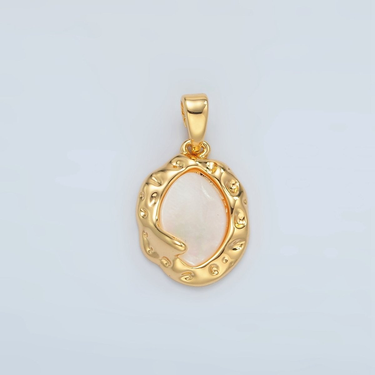 24K Gold Filled Shell Pearl Oval Hammered Bezel Pendant | H711