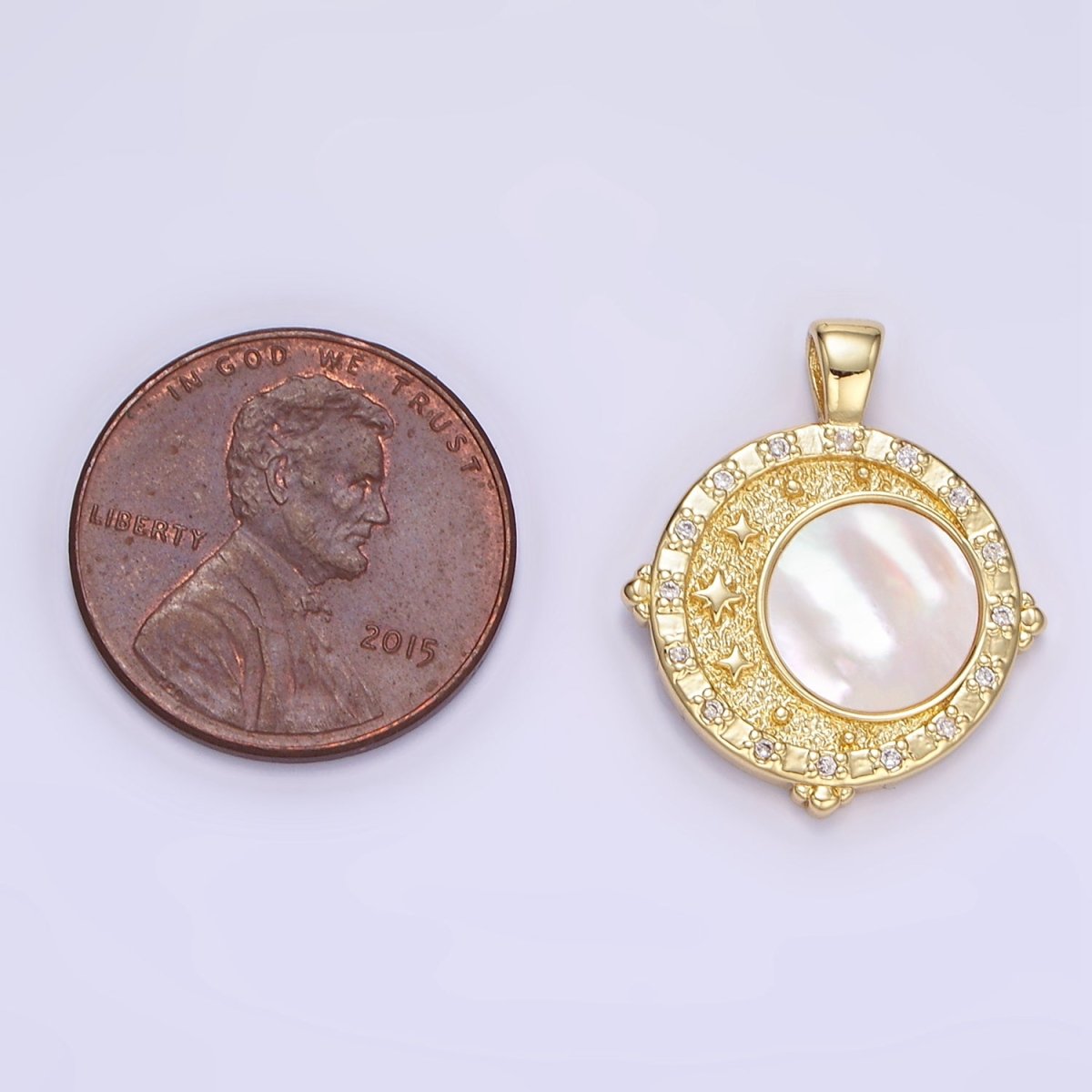 24K Gold Filled Shell Pearl Triple Celestial Star Hammered Pendant | AA1342