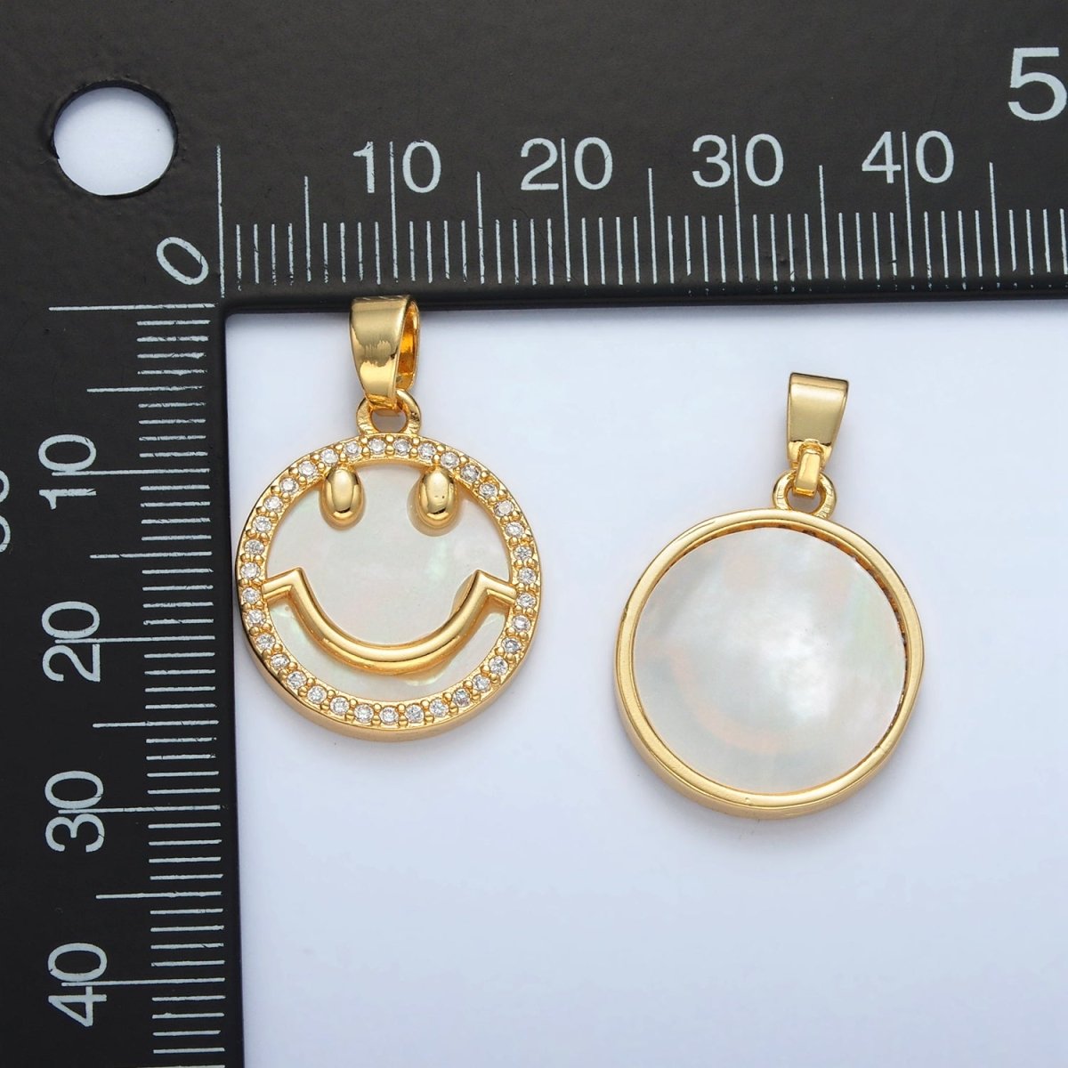 24K Gold Filled Smiley Face Shell Pearl Micro Paved CZ Pendant | AA1374