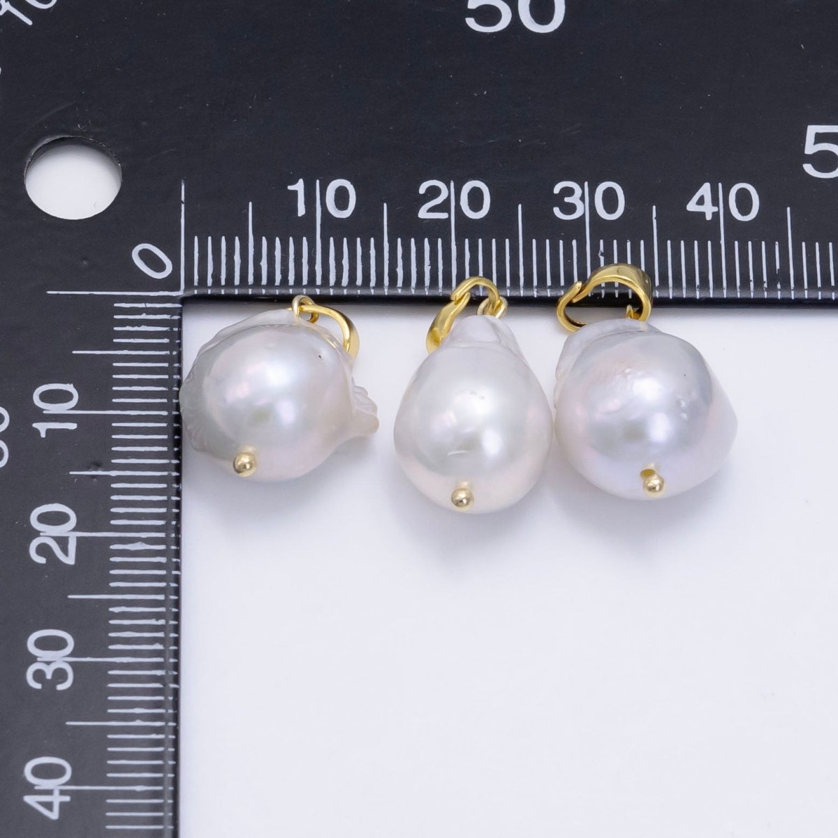 24K Gold Filled White Baroque Freshwater Pearl Pendant | P1885
