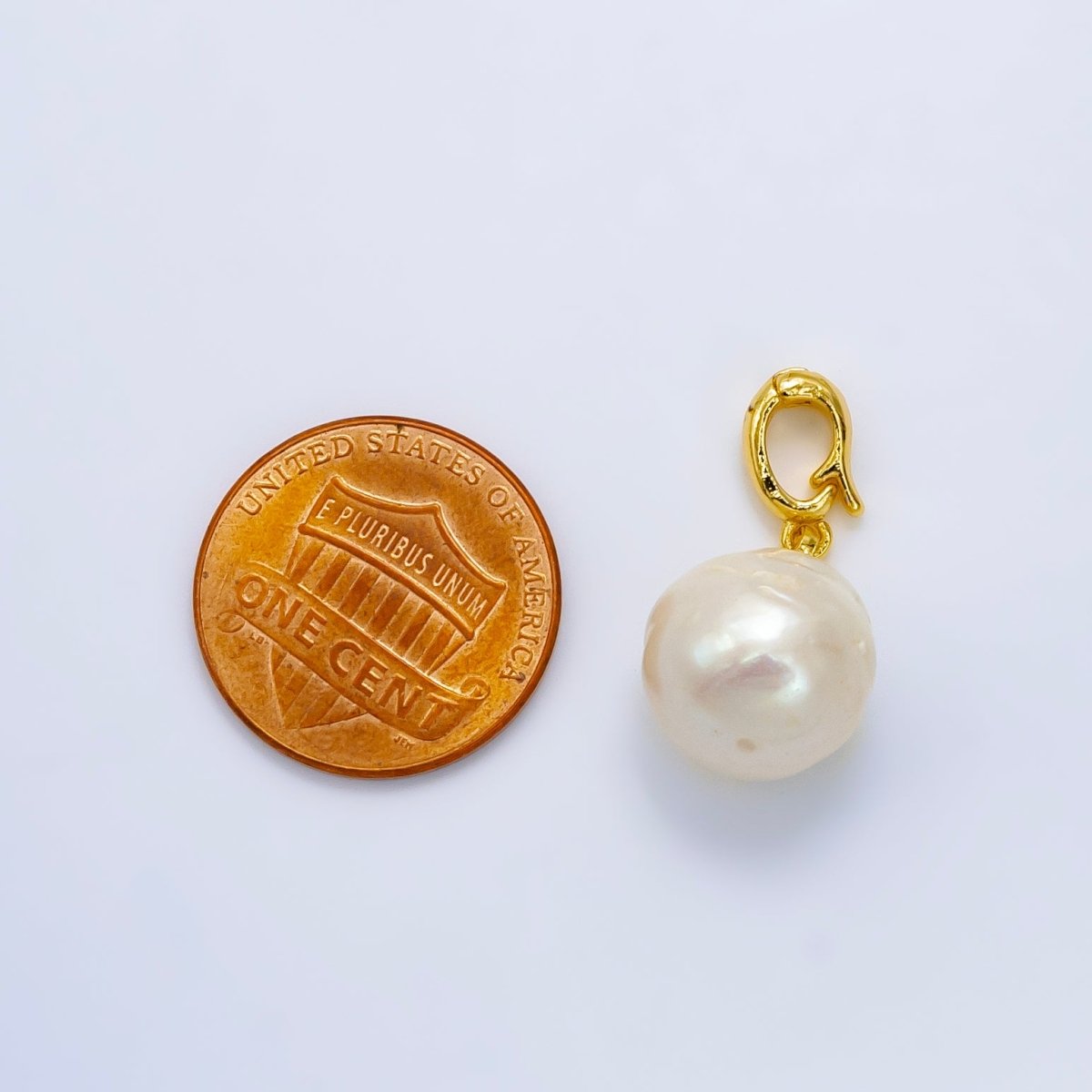 24K Gold Filled White Freshwater Pearl Button Round Snap Latch Bail Pendant | P1909
