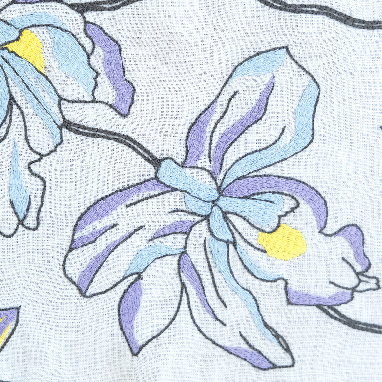 Hand Embroidered Floral Fresco Napkins 18" x 18" (Set of 4)