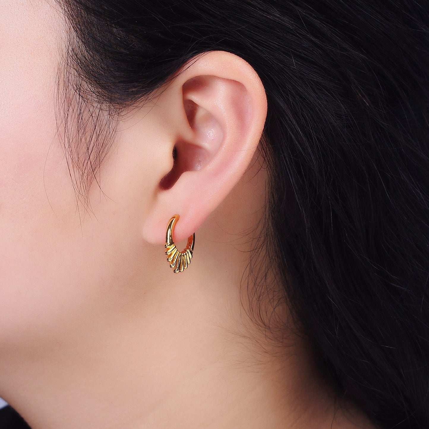 24K Gold Filled Multiple Bar Geometric Sunburst 15mm Huggie Earrings | AE811