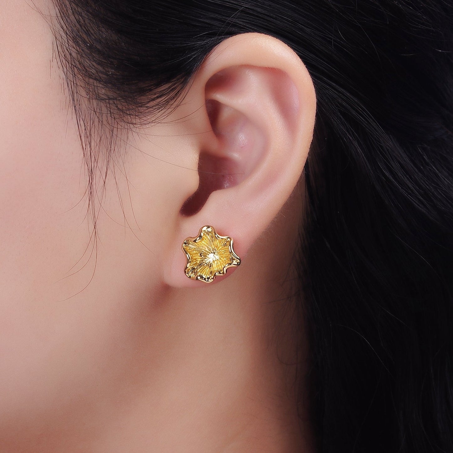 24K Gold Filled Flower Sunburst Molten Stud Earrings | V067