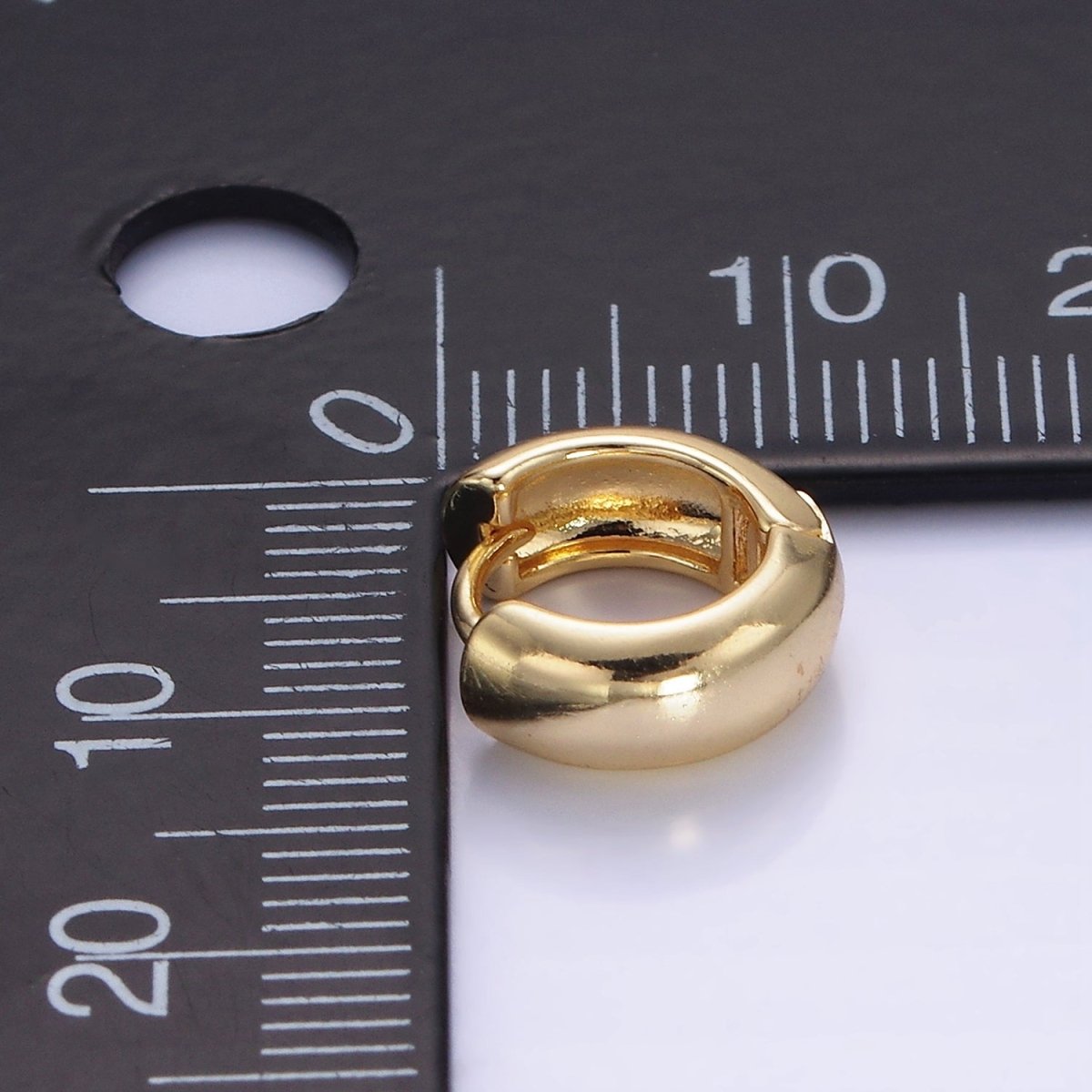 14K Gold Filled 10mm Chubby Minimalist Cartilage Huggie Earrings | P489