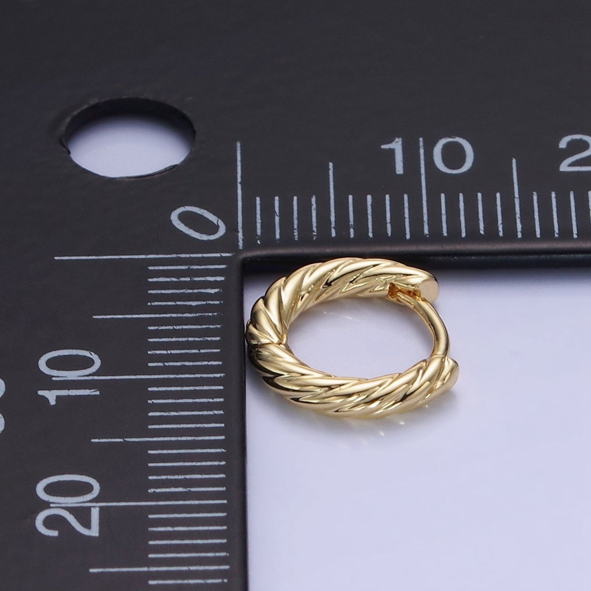 14K Gold Filled 10mm Croissant Twist Cartilage Huggie Earrings | AB1350