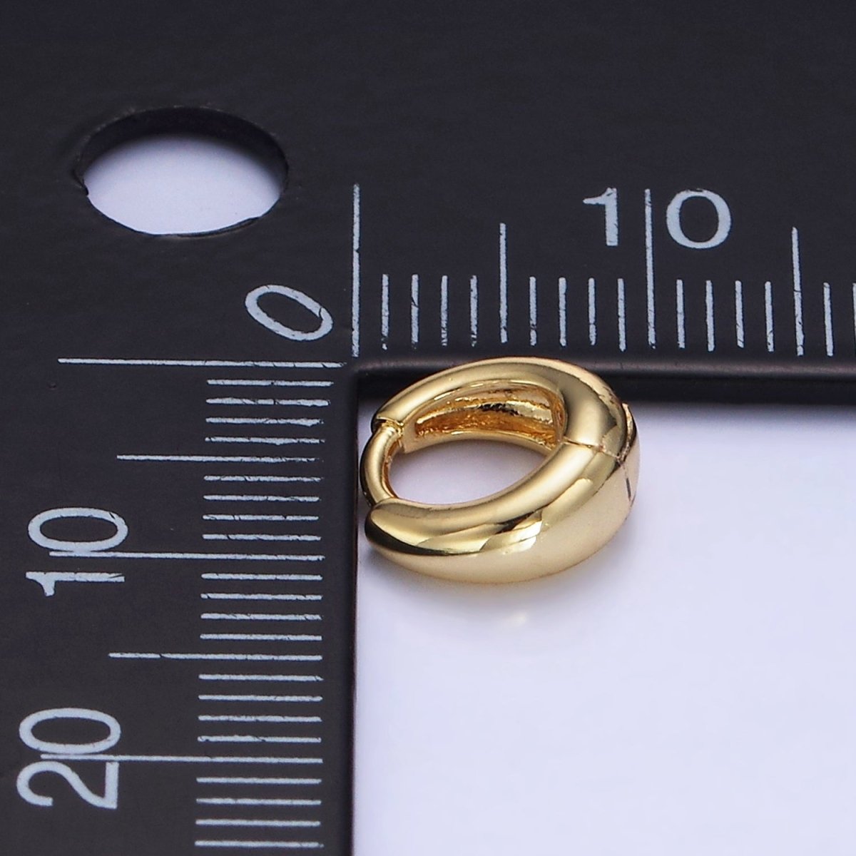 14K Gold Filled 10mm Minimalist Dome Cartilage Huggie Earrings | P487