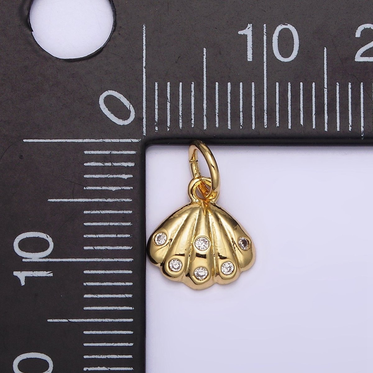 14K Gold Filled 12mm Clear CZ Dotted Sea Clam Shell Add-On Charm | N982