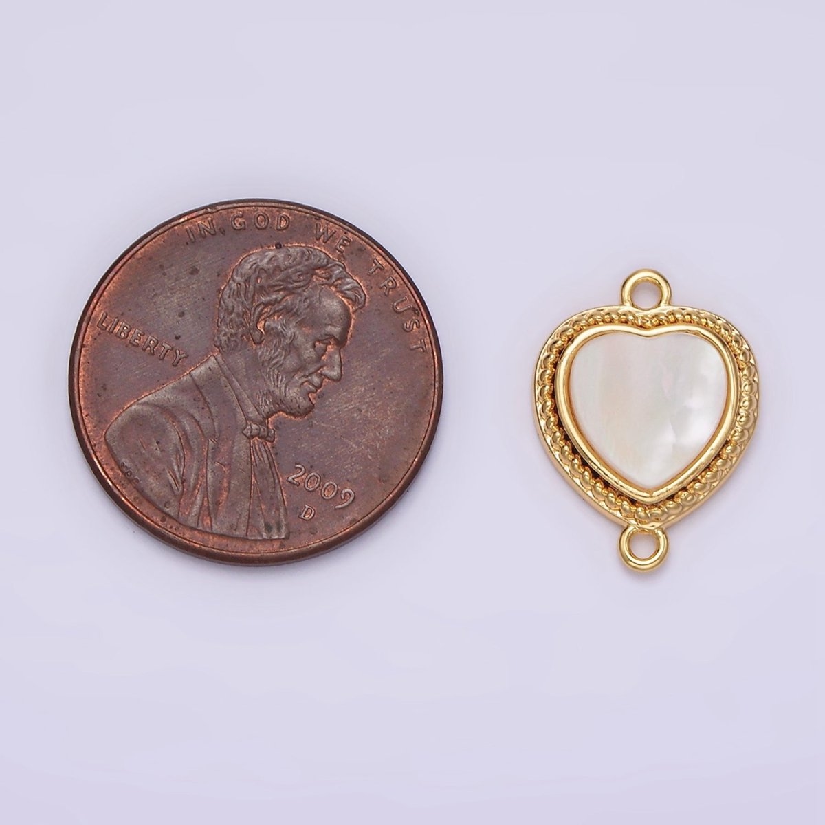 14K Gold Filled 15.5mm Shell Pearl Braided Bezel Heart Connector | G-061