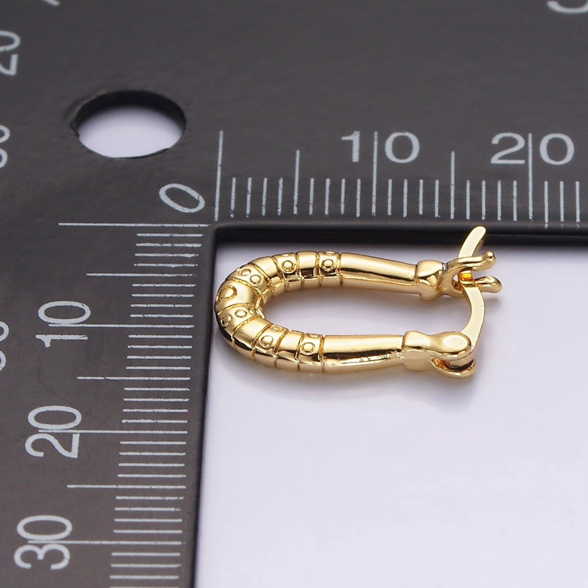 14K Gold Filled 15mm Dotted Lined U-Shaped French Lock Latch Hoop Earrings | AE962