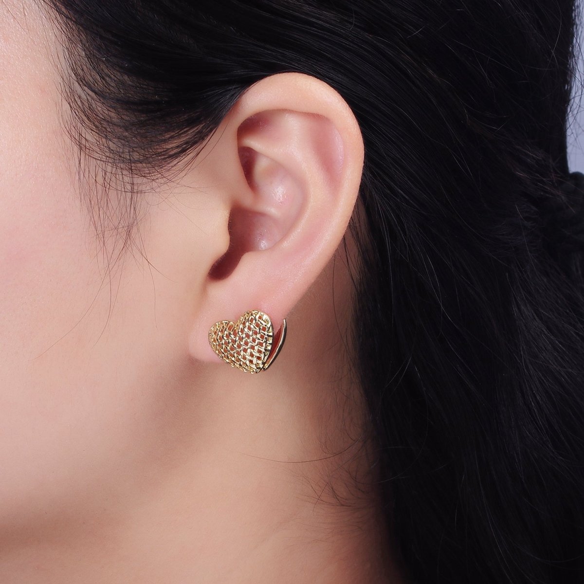 14K Gold Filled 15mm Open Rattan Heart Huggie Earrings | AE1001